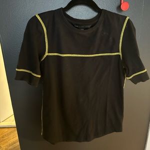 Marc by Marc Jacobs black and yellow short sleeve t shirt like new!